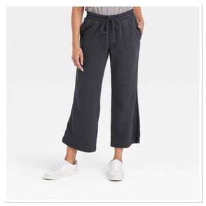 Women’s High Rise Knit Flare Pull On Pants Universal Thread